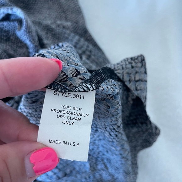 Karina Grimaldi Cold  Shoulder Silk Snake Print Dress - Picture 8 of 9